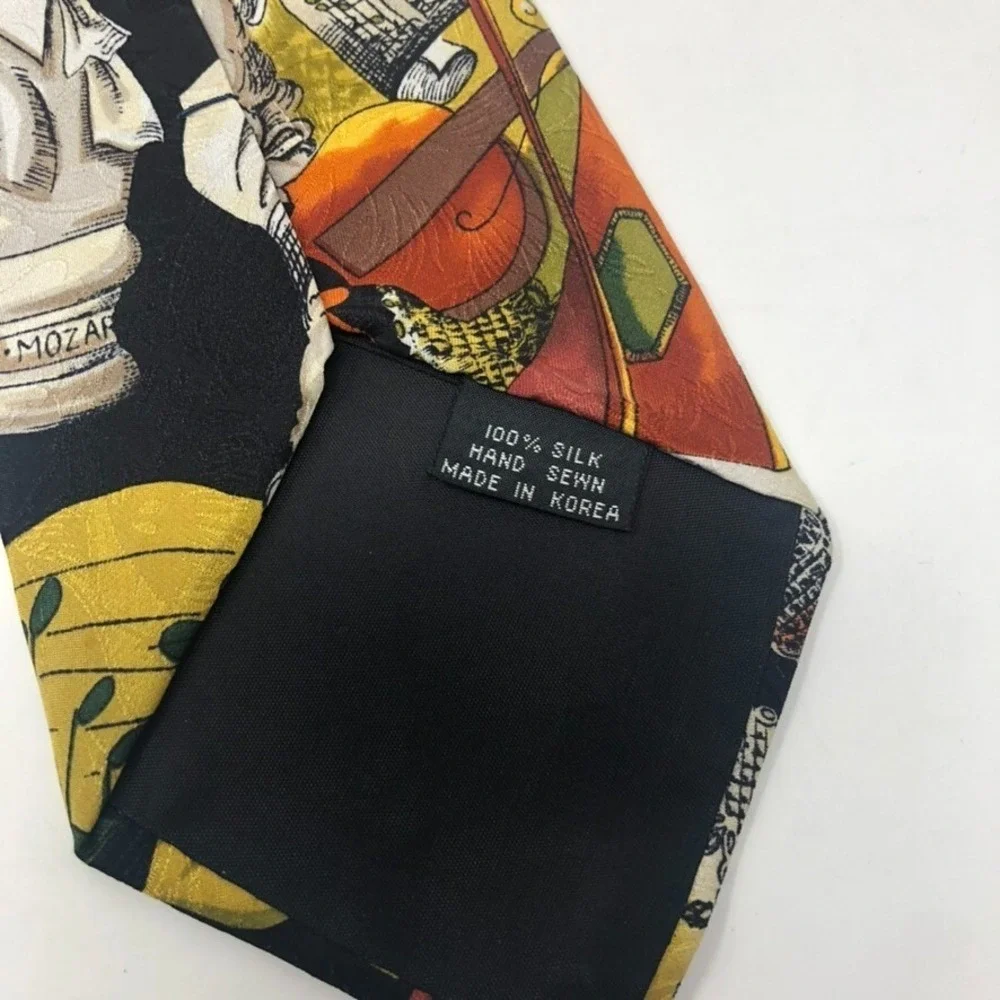 Vintage Nicole Miller Silk Tie Mens Classical Music Teacher Business Career